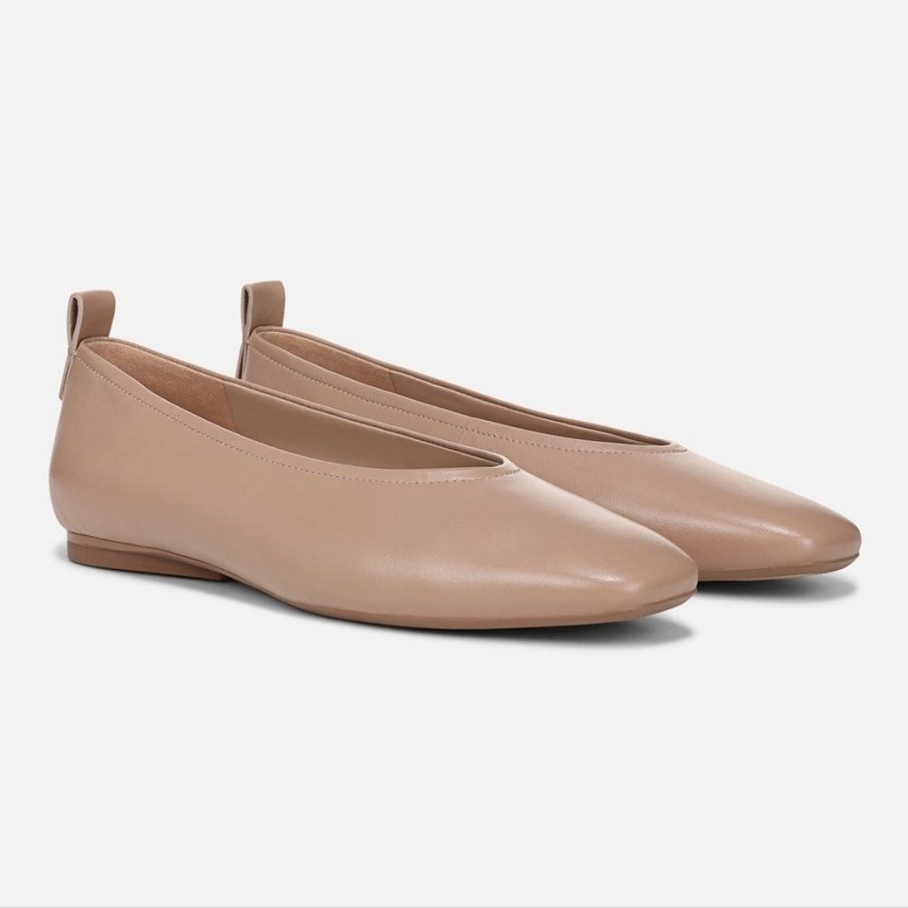 Naturalizer Tan Flats